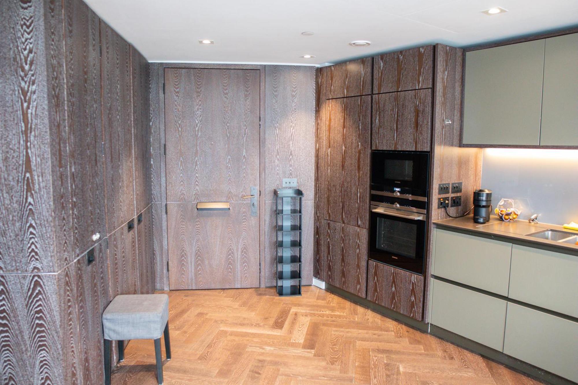 Luxury Apartment Steps From Battersea Power St And Close To Victoria & Chelsea London Eksteriør billede