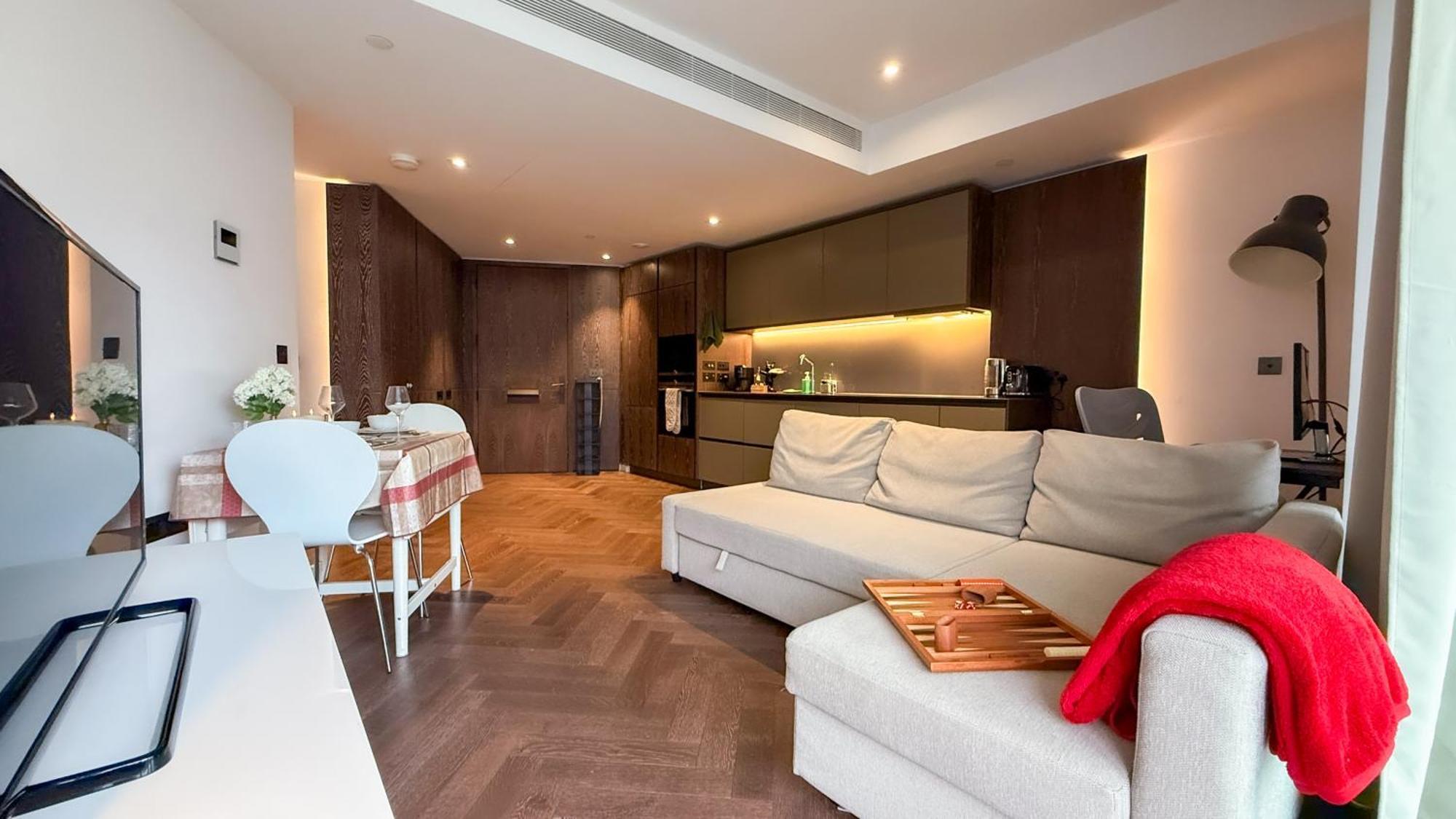 Luxury Apartment Steps From Battersea Power St And Close To Victoria & Chelsea London Eksteriør billede