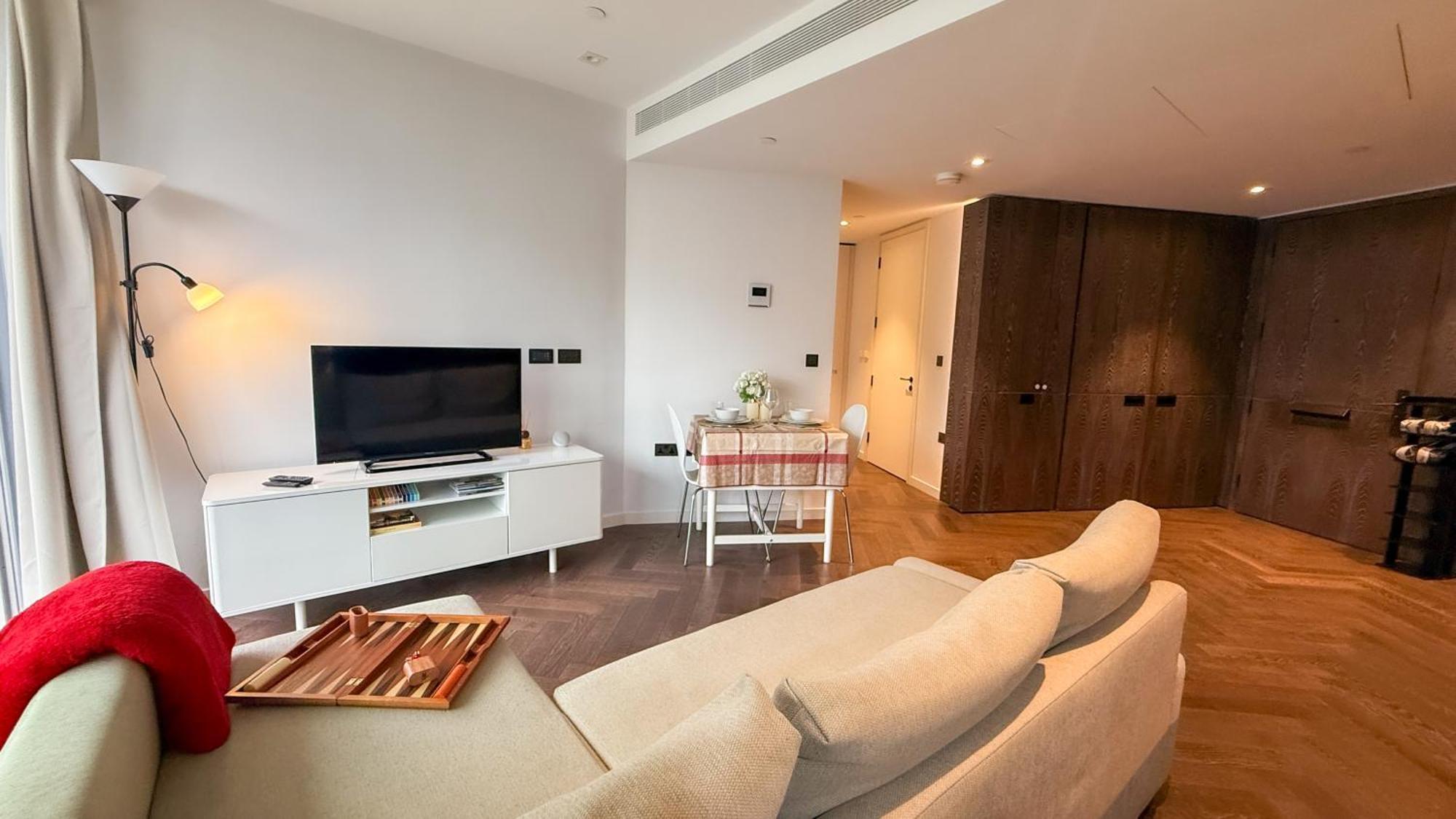 Luxury Apartment Steps From Battersea Power St And Close To Victoria & Chelsea London Eksteriør billede