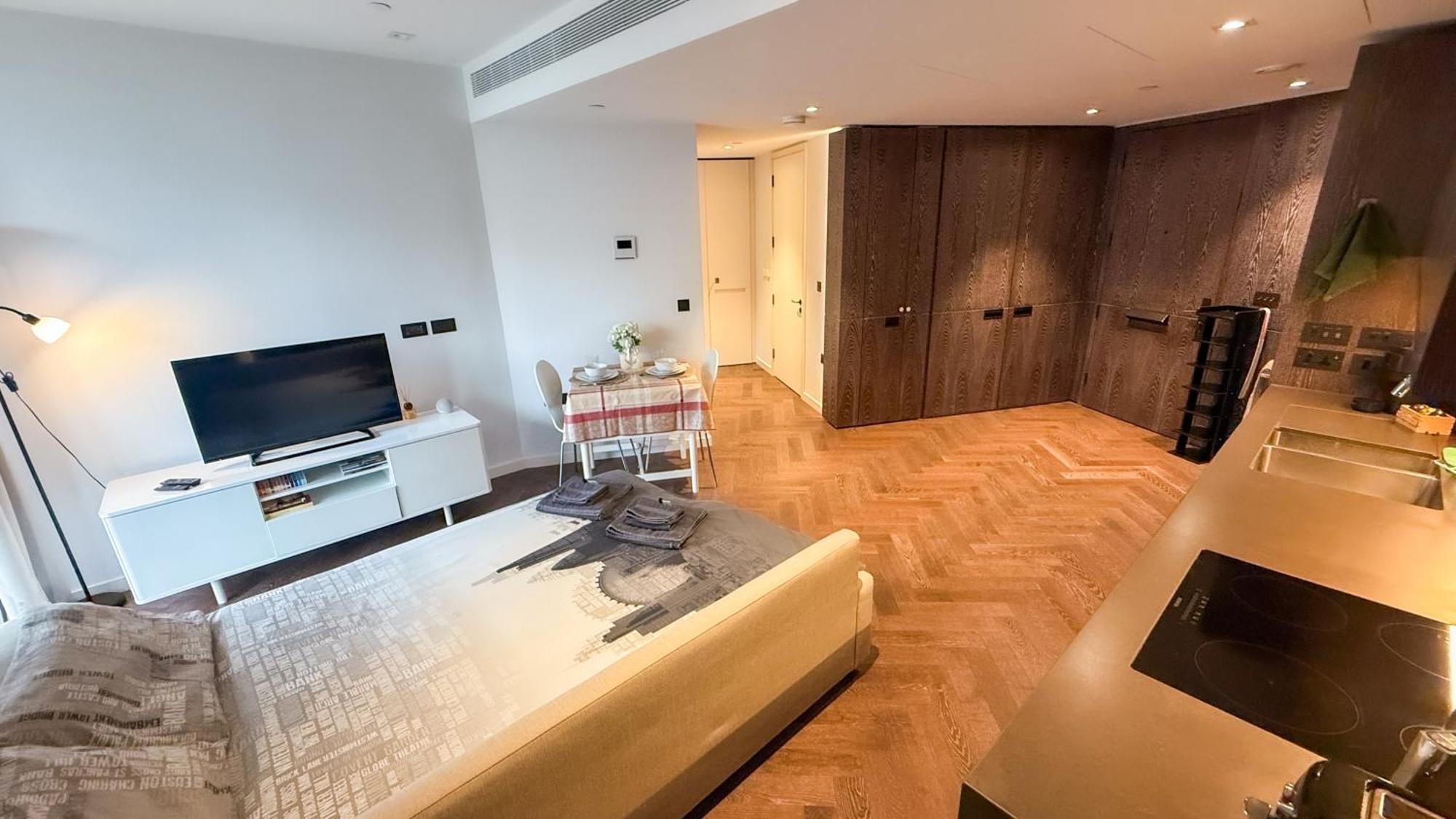 Luxury Apartment Steps From Battersea Power St And Close To Victoria & Chelsea London Eksteriør billede