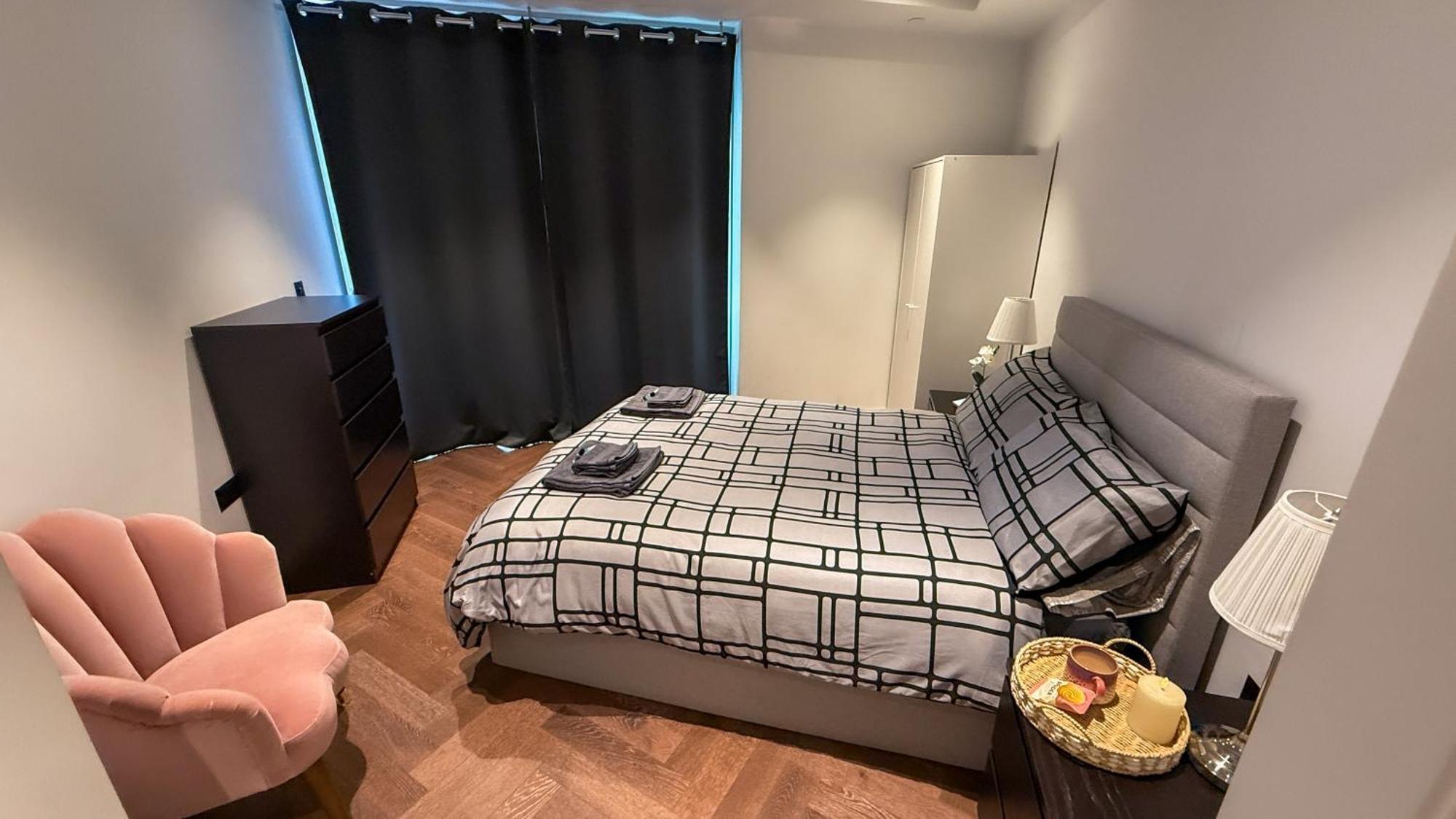 Luxury Apartment Steps From Battersea Power St And Close To Victoria & Chelsea London Eksteriør billede